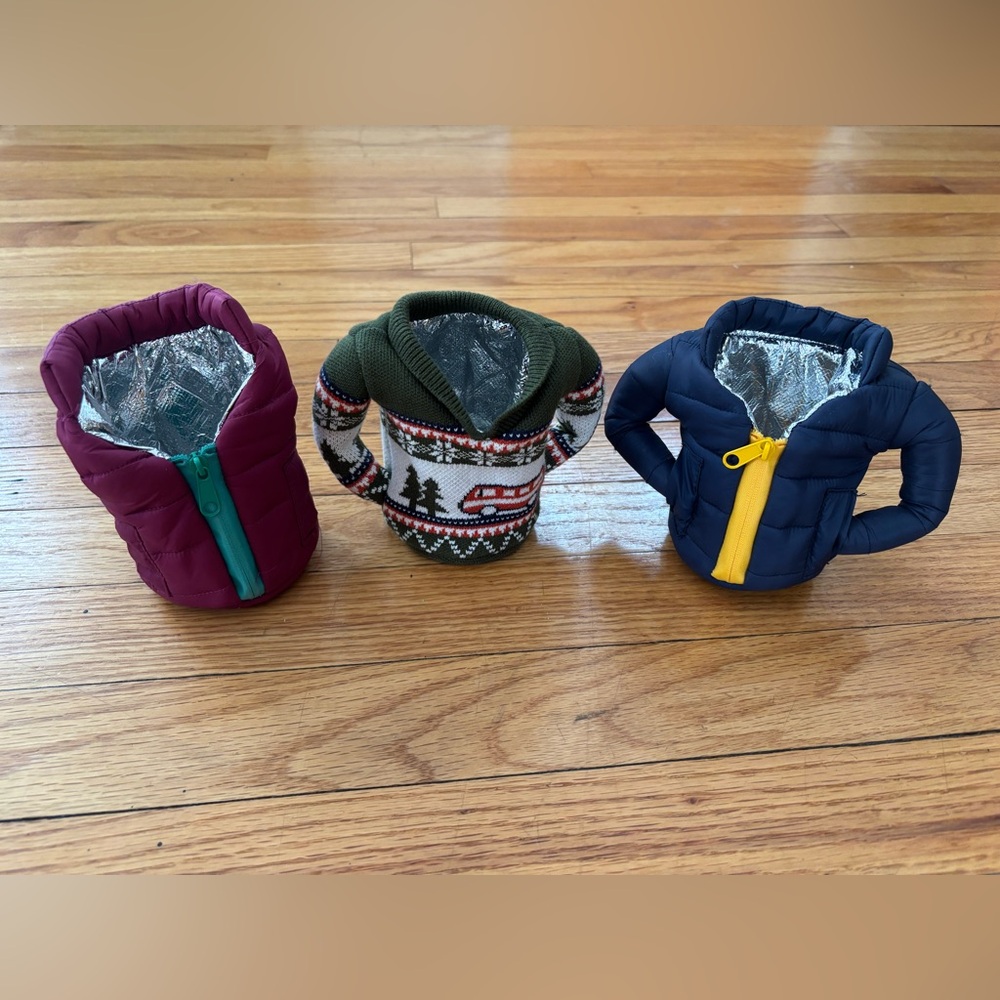 Puffin can koozies. Sold in set of three.